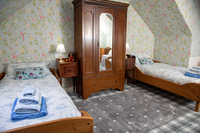 Garden Cottage, Cupar, Fife - Twin Bedroom